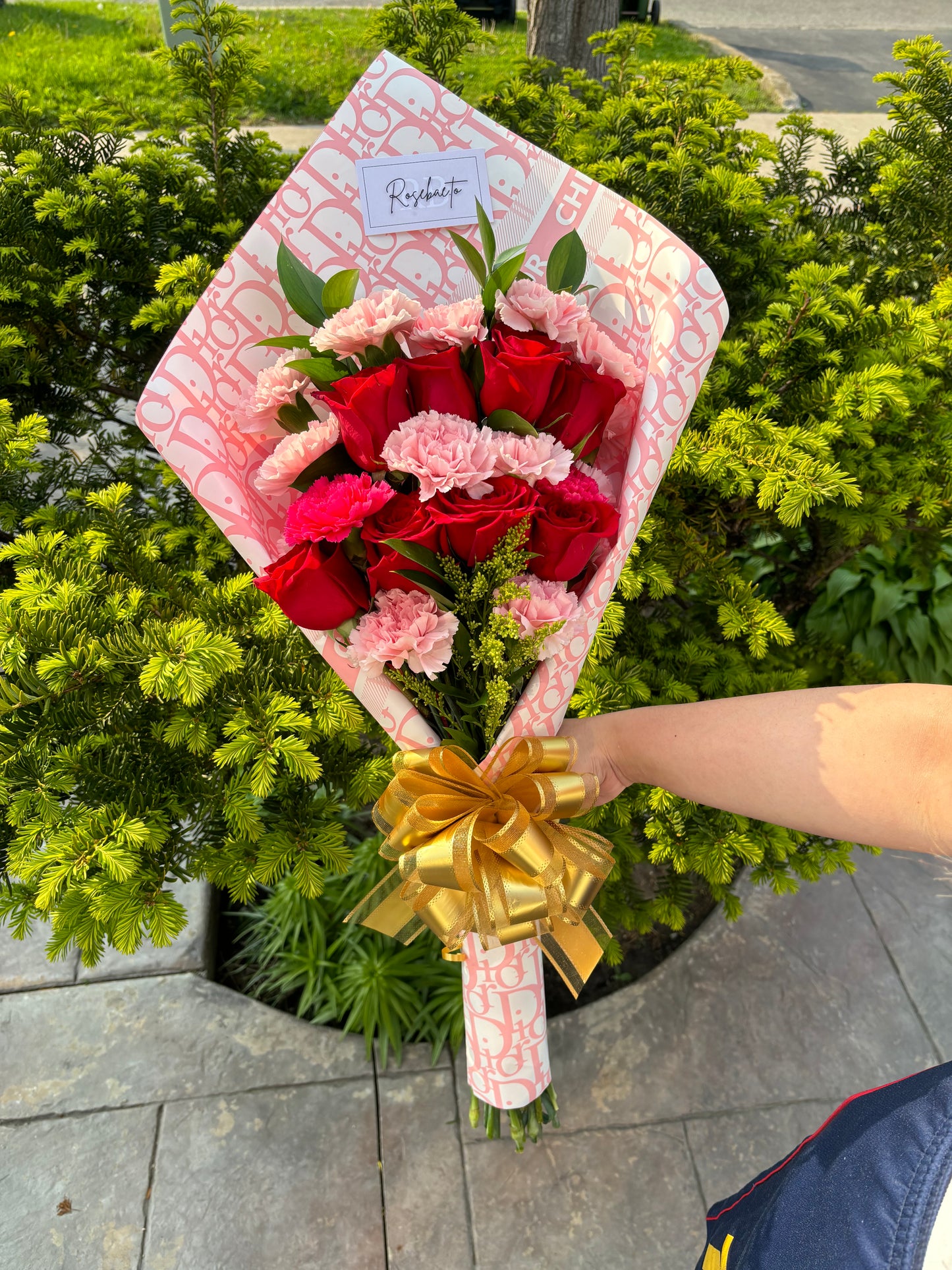 Roses & Carnations Bouquet