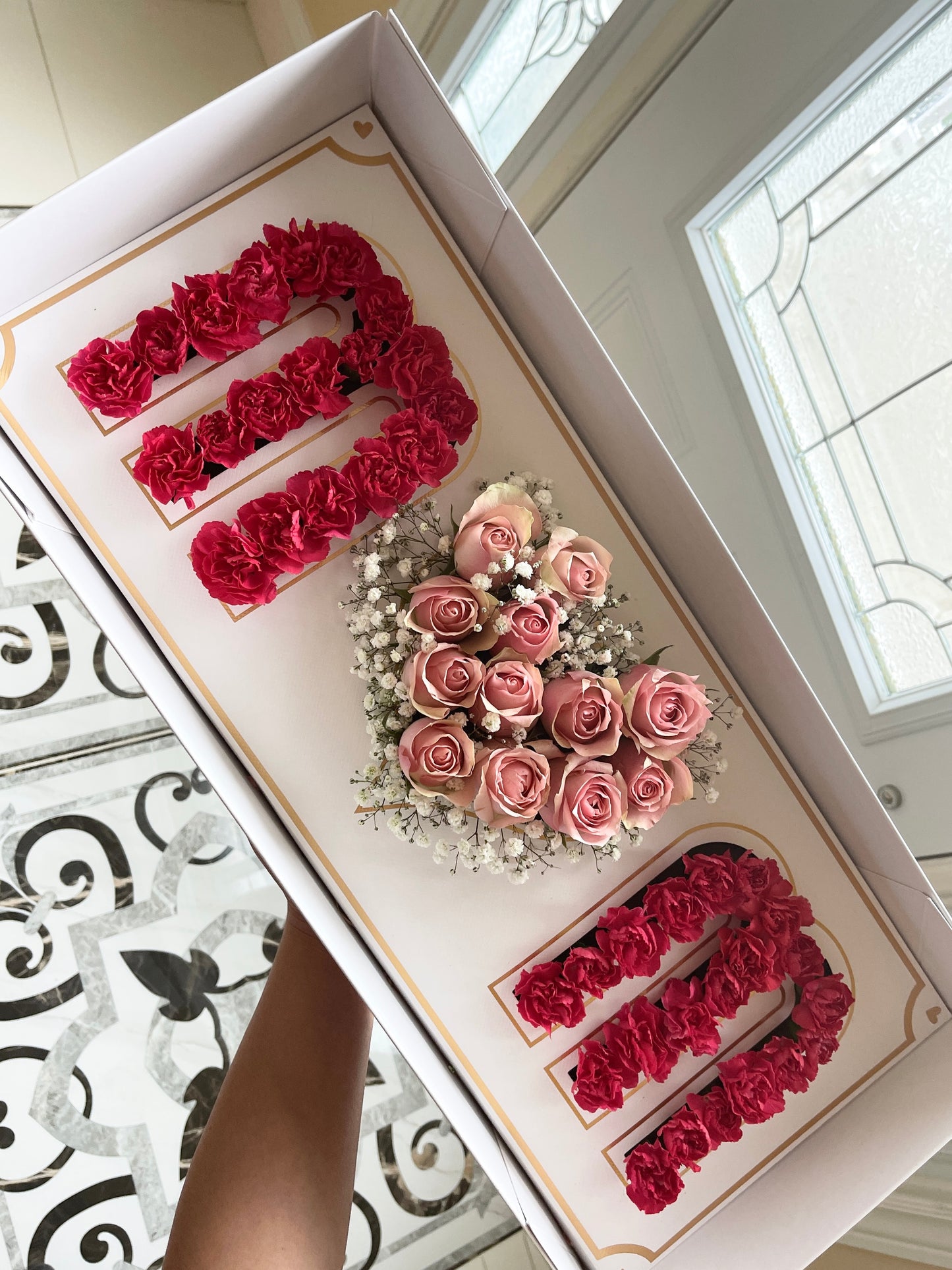 M♥️M Roses & Carnations