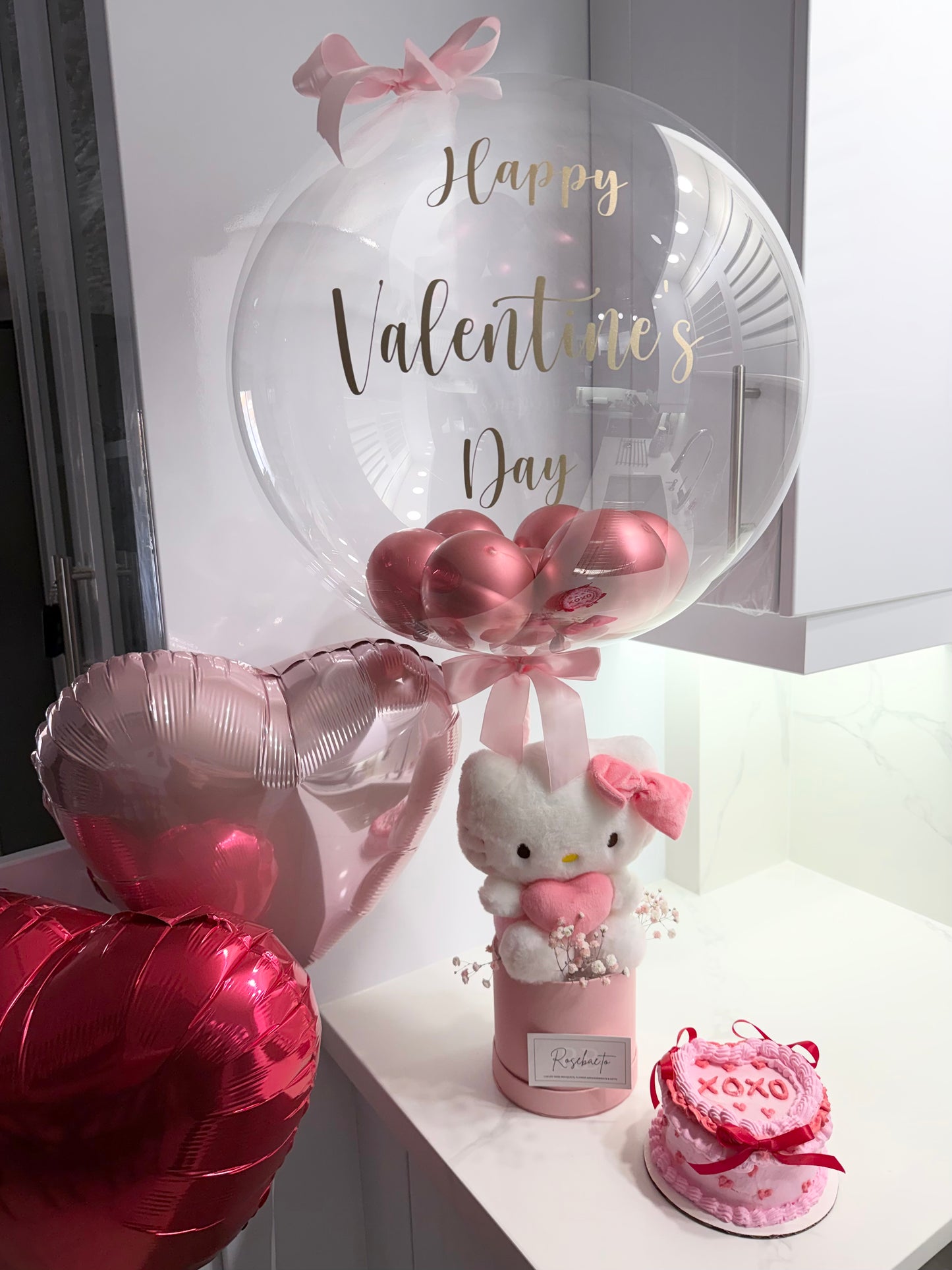 Bubble Balloon with Hello Kitty Plushie